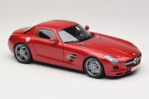 Mercedes SLS AMG C197 Czerwony Metalik Minichamps 1:18 100039020 Metal — zdjęcie 6 z 8