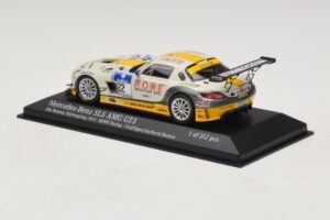 Mercedes SLS AMG GT3 #22 Rowe Racing Graf / Jager Nurburgring 24 Hours 2013 Minichamps 1:43 410133222 Metal — zdjęcie 3 z 4