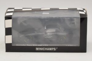 Mercedes SLS AMG GT3 45 Years of Driving Performance Czarny Minichamps 1:43 410133200 Metal — zdjęcie 4 z 4