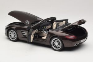 Mercedes SLS AMG Sepang Brown Minichamps 1:18 B66960080 Metal — zdjęcie 6 z 9
