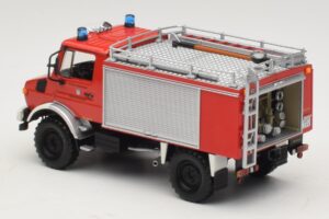 Mercedes Unimog 1300 L TLF 8/18 FF Oberammergau Minichamps 1:43 439033071 Metal — zdjęcie 5 z 6