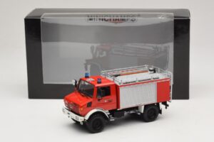 Mercedes Unimog 1300 L TLF 8/18 FF Oberammergau Minichamps 1:43 439033071 Metal — zdjęcie 6 z 6
