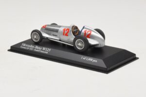 Mercedes W125 R. Caracciola German GP 1937 Minichamps 1:43 400370012 Metal — zdjęcie 3 z 3