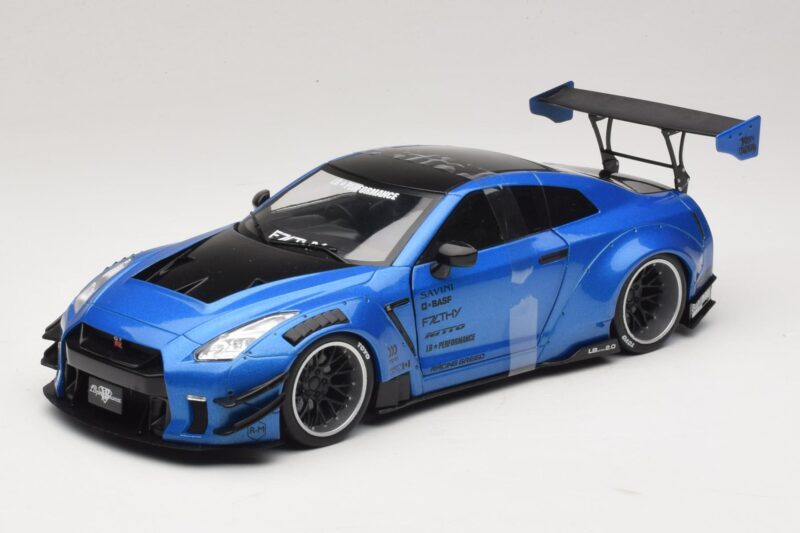 Nissan GT-R R35 Liberty Walk Work T2 Niebieski Metalik Solido 1:18 Nissan GT-R R35 Liberty Walk Work T2 Niebieski Metalik Solido 1:18 S1805801 Metal