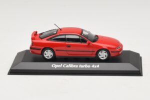 Opel Calibra Turbo 4x4 Czerwony Maxichamps 1:43 940045721 Metal