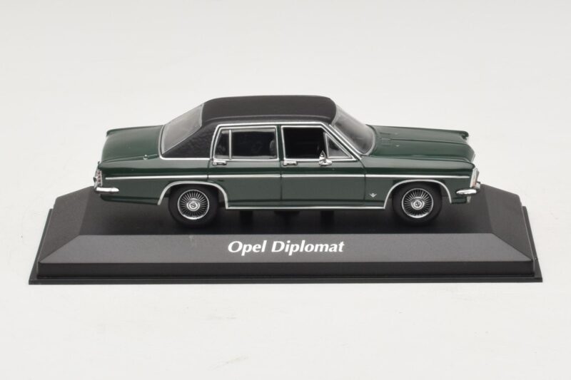 Opel Diplomat B Ciemnozielony Maxichamps 1:43 940046070 Metal