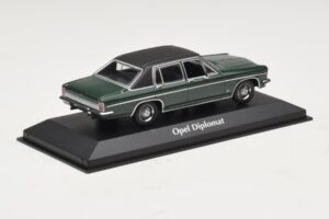 Opel Diplomat B Ciemnozielony Maxichamps 1:43 940046070 Metal — zdjęcie 2 z 4