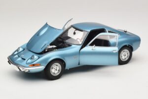 Opel GT Blue Metallic Minichamps 1:18 180049030 Metal — zdjęcie 2 z 8