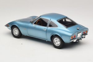 Opel GT Blue Metallic Minichamps 1:18 180049030 Metal — zdjęcie 7 z 8