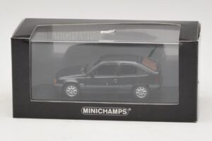 Opel Kadett E Black Metallic Minichamps 1:43 400045901 Metal — zdjęcie 4 z 4