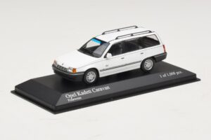 Opel Kadett E Caravan Biały Minichamps 1:43 400045911 Metal — zdjęcie 2 z 4