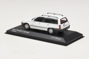 Opel Kadett E Caravan Biały Minichamps 1:43 400045911 Metal — zdjęcie 3 z 4