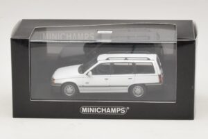 Opel Kadett E Caravan Biały Minichamps 1:43 400045911 Metal — zdjęcie 4 z 4