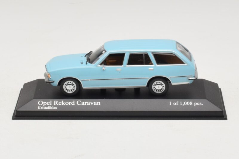 Opel Rekord D Caravan Jasnoniebieski Minichamps 1:43 Opel Rekord D Caravan Jasnoniebieski Minichamps 1:43 400044014 Metal