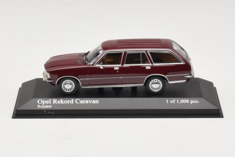Opel Rekord D Caravan Czerwony Minichamps 1:43 Opel Rekord D Caravan Czerwony Minichamps 1:43 400044012 Metal