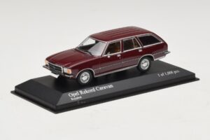 Opel Rekord D Caravan Czerwony Minichamps 1:43 400044012 Metal — zdjęcie 2 z 4