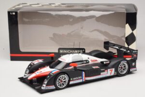 Peugeot 908 HDi FAP LMP1 #7 M. Gene / N. Minassian / J. Villeneuve 24 Hours of Le Mans 2007 Minichamps 1:18 150071207 Metal — zdjęcie 6 z 6
