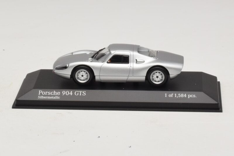 Porsche 904 GTS Srebrny Minichamps 1:43 Porsche 904 GTS Srebrny Minichamps 1:43 400065721 Metal