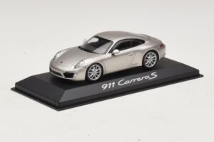 Porsche 911 991 Carrera S Srebrny Metalik Minichamps 1:43 WAP0200130C Metal — zdjęcie 2 z 4