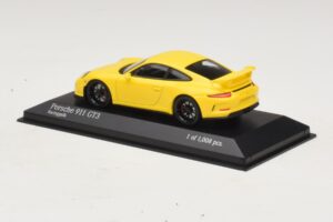 Porsche 911 991 GT3 Żółty Minichamps 1:43 410062021 Metal — zdjęcie 3 z 4