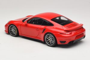 Porsche 911 991 Turbo S Czerwony Minichamps 1:18 110062320 Metal — zdjęcie 7 z 8