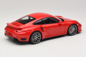 Porsche 911 991 Turbo S Czerwony Minichamps 1:18 110062320 Metal — zdjęcie 2 z 8
