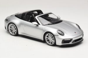 Porsche 911 992 Targa 4 GTS Srebrny Minichamps 1:18 WAP0211460RTRG Metal — zdjęcie 4 z 6