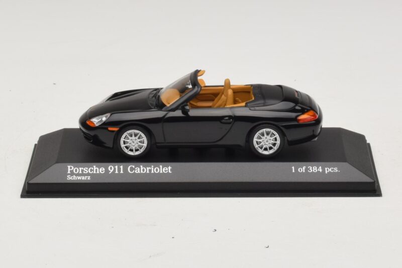 Porsche 911 996 Kabriolet Czarny Metalik Minichamps 1:43 Porsche 911 996 Kabriolet Czarny Metalik Minichamps 1:43 400061090 Metal