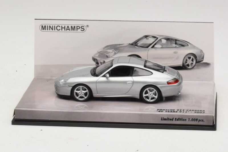 Porsche 911 996 Carrera 40. Rocznica Srebrny Minichamps 1:43 Porsche 911 996 Carrera 40. Rocznica Srebrny Minichamps 1:43 436061070 Metal