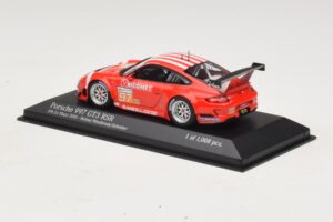 Porsche 911 997 GT3 RSR GT2 #97 M. Holzer / R. Westbrook 24 Hours of Le Mans 2010 Minichamps 1:43 410106997 Metal — zdjęcie 3 z 4