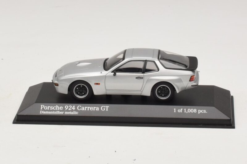 Porsche 924 Carrera GT Srebrny Minichamps 1:43 Porsche 924 Carrera GT Srebrny Minichamps 1:43 400066121 Metal