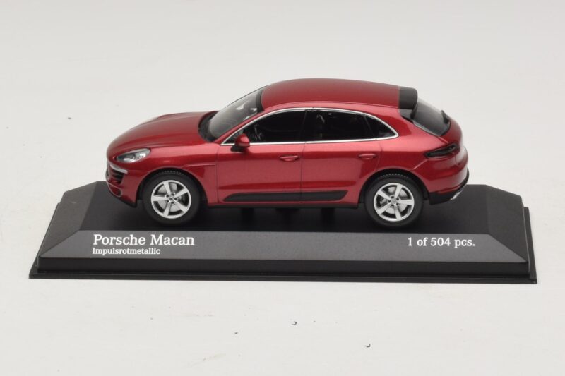 Porsche Macan 95B Czerwony Metalik Minichamps 1:43 Porsche Macan 95B Czerwony Metalik Minichamps 1:43 410062600 Metal
