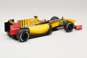 Renault R30 Showcar #11 R. Kubica F1 2010 Minichamps 1:18 150100081 Metal — zdjęcie 2 z 6