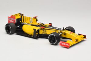 Renault R30 Showcar #11 R. Kubica F1 2010 Minichamps 1:18 150100081 Metal — zdjęcie 4 z 6