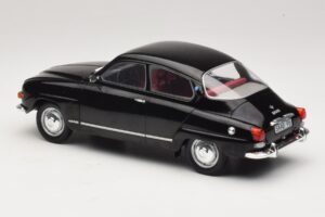 Saab 96 V4 Czarny MCG 1:18 MCG18063 Metal — zdjęcie 5 z 6