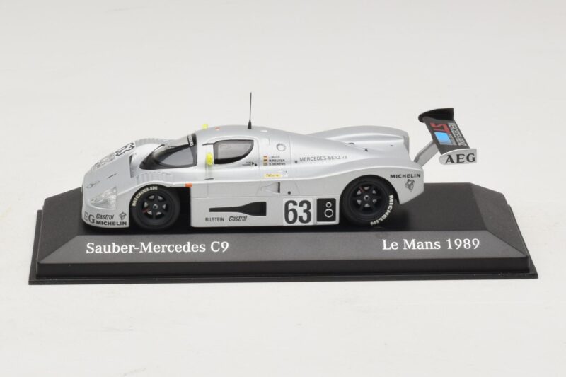Sauber Mercedes C9 #63 J. Mass / M. Reuter / S. Dickens Winners 24 Hours of Le Mans 1989 Minichamps 1:43 B66041033 Metal
