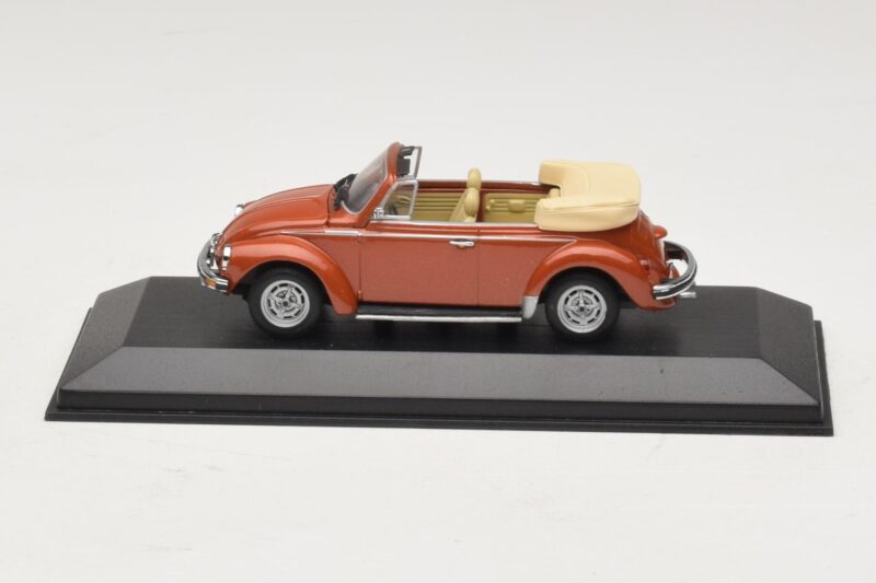 Volkswagen 1200 Kabriolet Hebmuller Czerwony Minichamps 1:43 Volkswagen 1200 Kabriolet Hebmuller Czerwony Minichamps 1:43 430052032 Metal