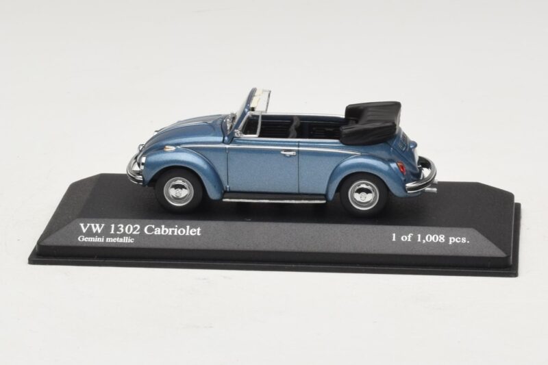 Volkswagen 1302 Kabriolet Niebieski Metalik Minichamps 1:43 430055042 Metal