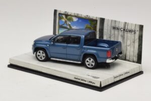 Volkswagen Amarok Niebieski Metalik Minichamps 1:43 436058362 Metal — zdjęcie 3 z 5