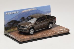Volkswagen Amarok Brązowy Metalik Minichamps 1:43 436058361 Metal — zdjęcie 2 z 5