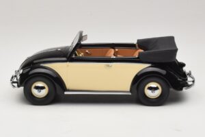 Volkswagen Beetle Kabriolet Czarny Kremowy Minichamps 1:18 107054131 Żywica — zdjęcie 3 z 6