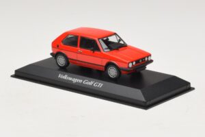 Volkswagen Golf GTI Mk1 Czerwony Maxichamps 1:43 940055170 Metal — zdjęcie 3 z 4
