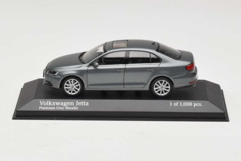 Volkswagen Jetta Mk6 Grey Metallic Minichamps 1:43 400059000 Metal