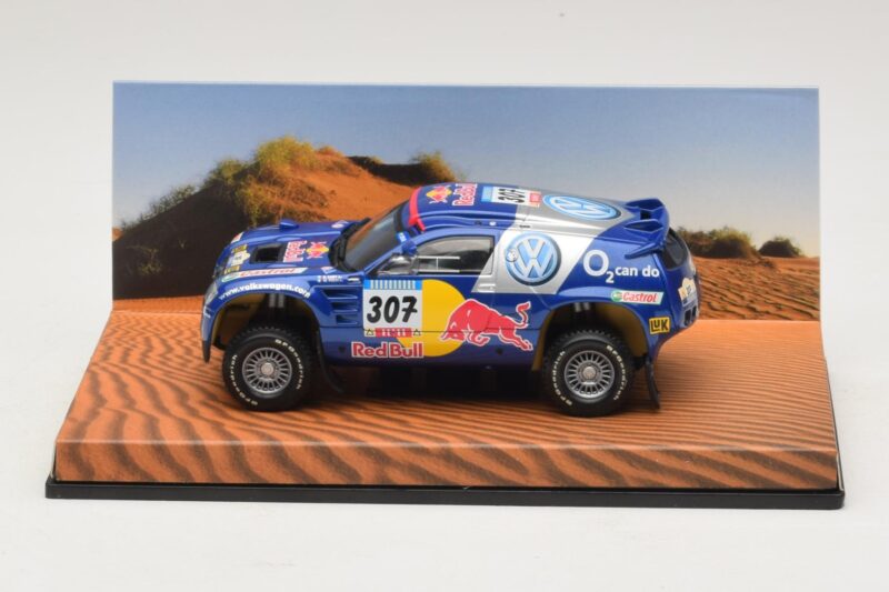 Volkswagen Race Touareg Red Bull #307 Edycja Dealerska 2005 Minichamps 1:43 7LO099400PD307 Metal