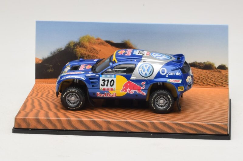 Volkswagen Race Touareg Red Bull #310 Edycja Dealerska 2005 Minichamps 1:43 Volkswagen Race Touareg Red Bull #310 Edycja Dealerska 2005 Minichamps 1:43 7LO099400PD310 Metal