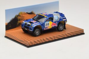 Volkswagen Race Touareg Red Bull #310 Edycja Dealerska 2005 Minichamps 1:43 7LO099400PD310 Metal — zdjęcie 2 z 5