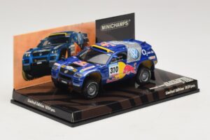 Volkswagen Race Touareg Red Bull #310 J. Kleinschmidt / F. Pons Dakar Rally 2005 Minichamps 1:43 436055310 Metal — zdjęcie 2 z 5