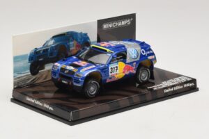 Volkswagen Race Touareg Red Bull #317 Gordon / von Zitzewitz Dakar Rally 2005 Minichamps 1:43 436055317 Metal — zdjęcie 2 z 5