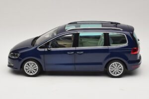 Volkswagen Sharan Blue Metallic Minichamps 1:18 110051000 Metal — zdjęcie 4 z 8