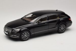 Mercedes CLS Shooting Brake X218 czarny obsydian metalik Norev 1:18 183944 Metal